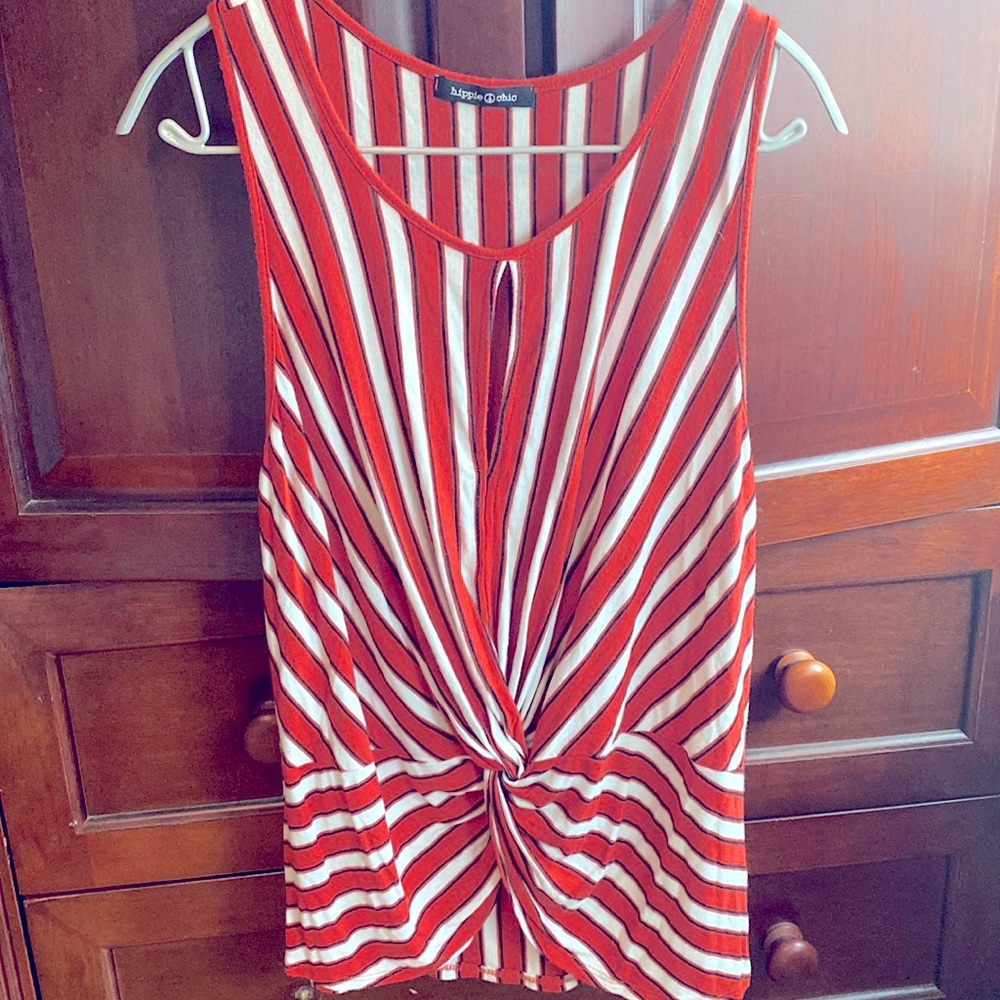 Orange stripe keyhole top Large